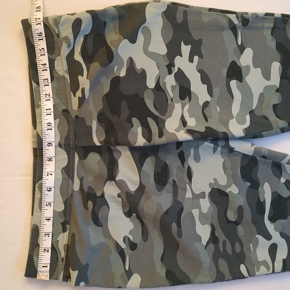 Lands' End Camouflage Starfish Legging Pant LARGE Green Camo - Picture 12 of 14